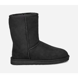 UGG® Classic Short für Herren | Warme Lammfell-Boots auf in Black, Größe 44, Leder